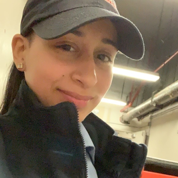 Meet your Posher, Crystal - Picture 1 of 1